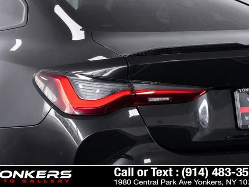Used 2021 BMW M4 Competition w/ M Carbon Exterior Package RWD image 23
