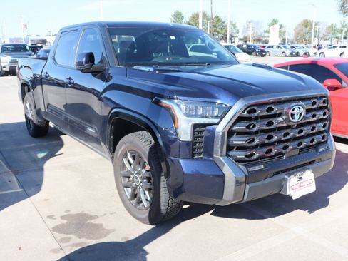 Used 2022 Toyota Tundra Platinum image 2