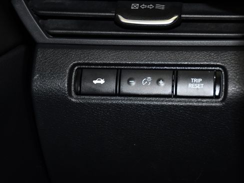 Used 2020 Nissan Altima 2.5 SR FWD image 32