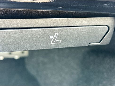 New 2026 BMW 530i w/ Convenience Package image 13