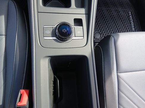 New 2026 Volkswagen Tiguan SE FWD image 17