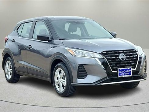 Certified 2025 Nissan Kicks Play S image 1