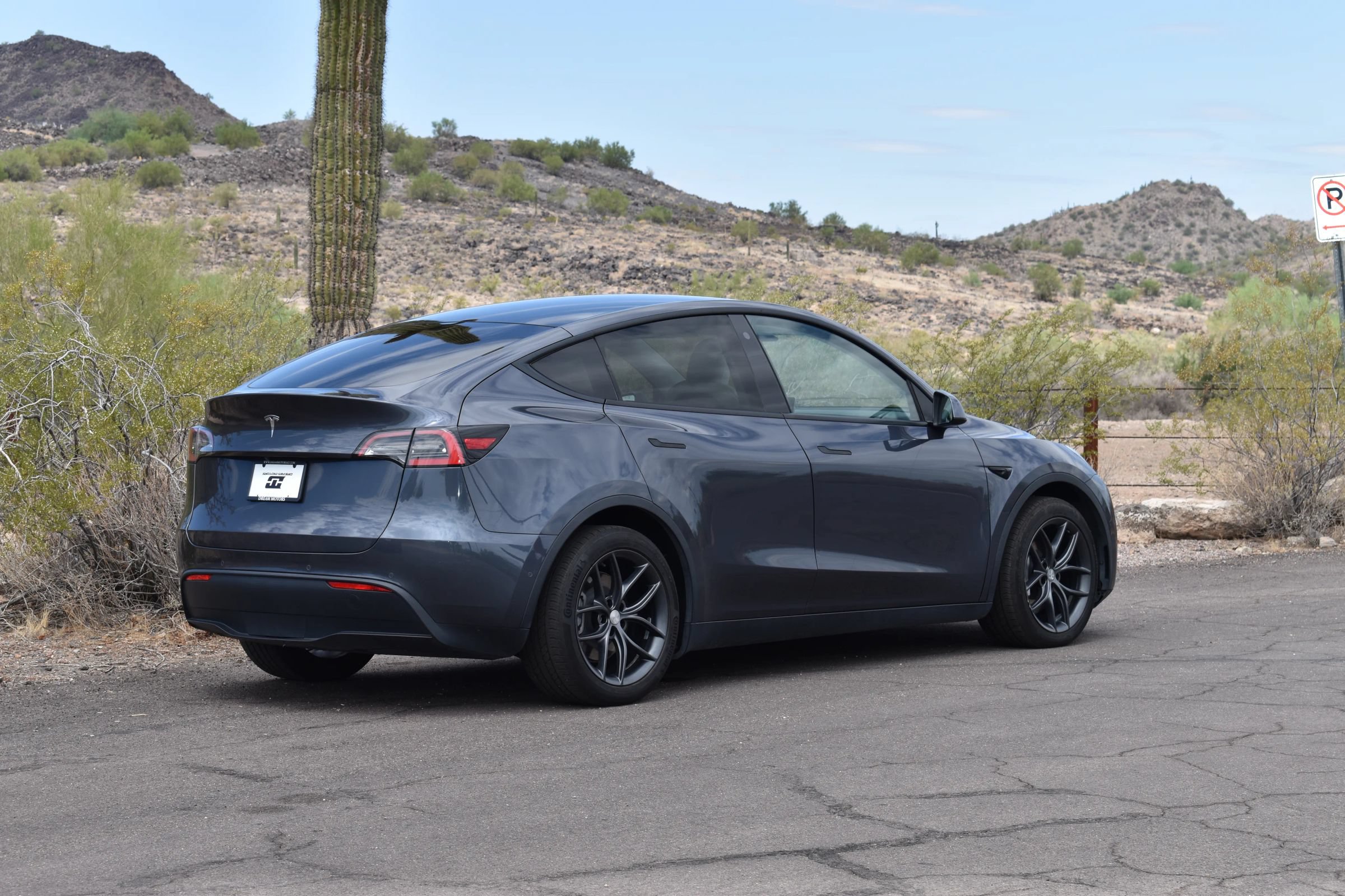 Used 2024 Tesla Model Y Performance AWD/4WD image 6