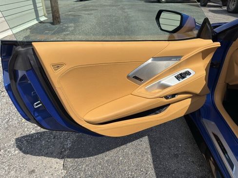 Used 2022 Chevrolet Corvette Stingray Premium Cpe w/ Z51 Performance Package image 15