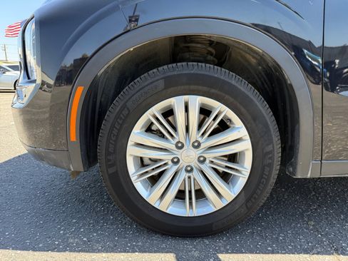 Used 2024 Mitsubishi Outlander ES FWD image 14
