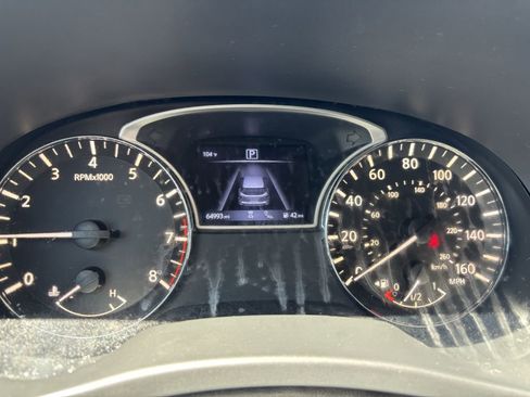 Used 2019 Nissan Pathfinder SL FWD image 34