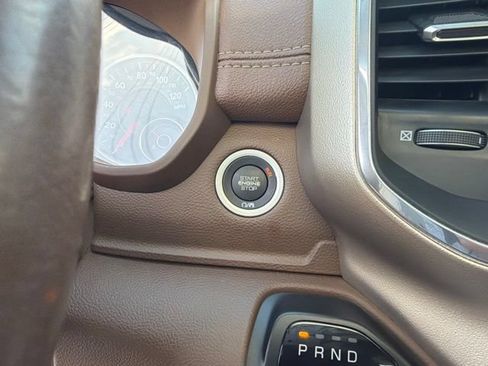 Used 2019 RAM 1500 Laramie AWD/4WD image 23