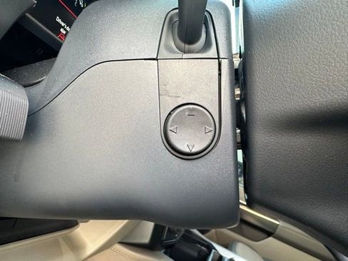 Used 2025 Ford F350 Platinum w/ Platinum Plus Package image 33