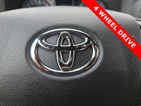 Used 2023 Toyota Tacoma TRD Sport AWD/4WD image 22