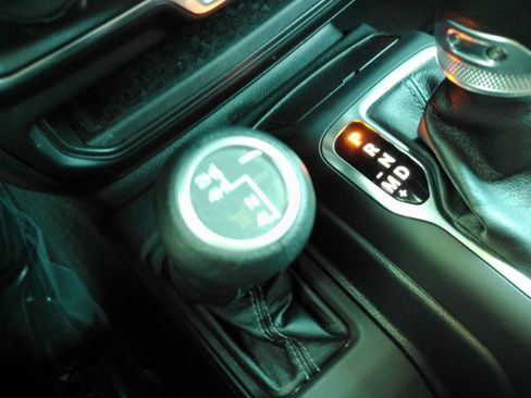 Used 2025 Jeep Wrangler Unlimited Sahara image 41