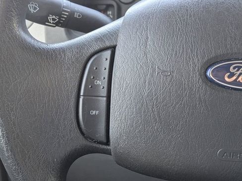 Used 2014 Ford E-350 and Econoline 350 XLT image 23