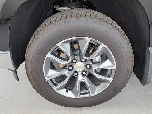 Used 2026 Chevrolet Silverado 1500 LT w/ Protection Package RWD image 33