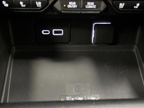 Used 2021 GMC Yukon AT4 image 25