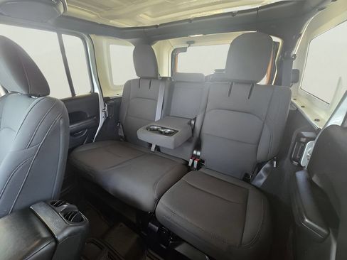 Used 2023 Jeep Wrangler Unlimited AWD/4WD image 11