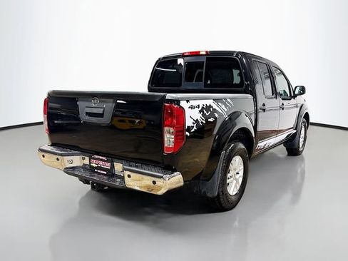 Used 2016 Nissan Frontier SV w/ SV Value Truck Package AWD/4WD image 7