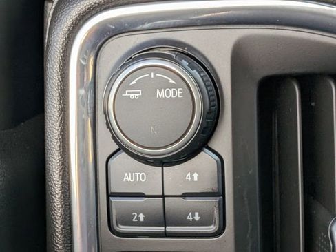 Used 2020 Chevrolet Silverado 1500 LT Trail Boss image 28