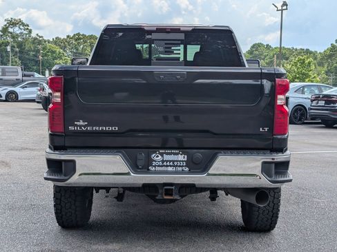 Used 2022 Chevrolet Silverado 3500 LT w/ Convenience Package AWD/4WD image 8