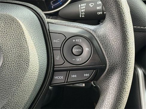 Certified 2025 Toyota RAV4 LE image 15