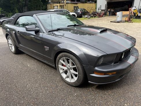 Used 2008 Ford Mustang GT Premium RWD image 3