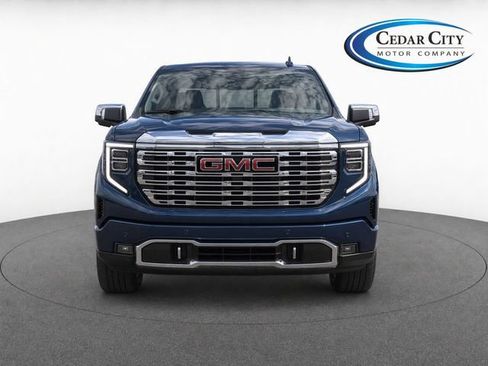 Used 2025 GMC Sierra 1500 Denali AWD/4WD image 5