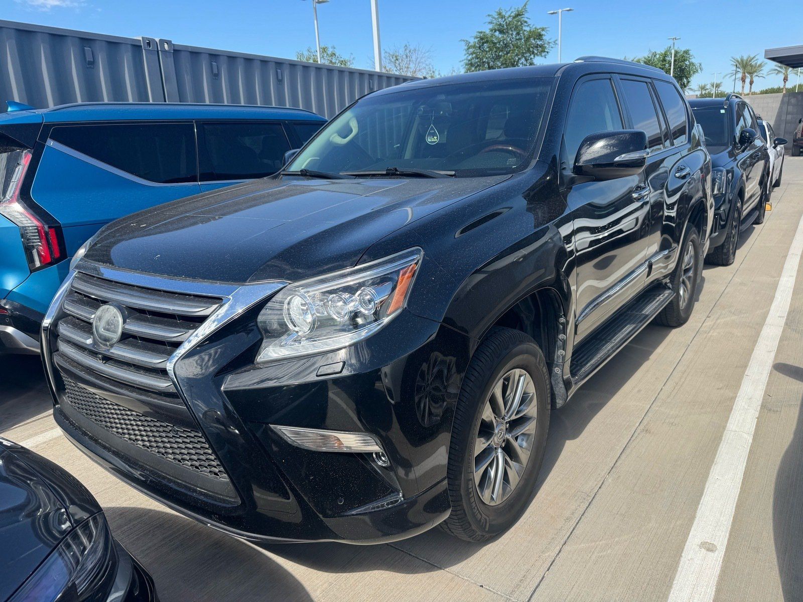 Used 2018 Lexus GX 460 Luxury AWD/4WD image 2