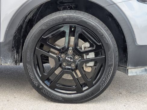 Certified 2023 Kia Telluride EX X-Line image 11