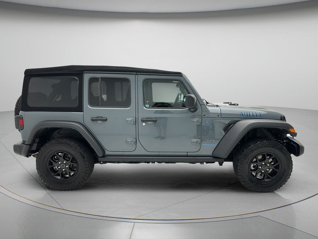 Used 2024 Jeep Wrangler Unlimited AWD/4WD image 4