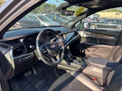 Used 2021 Cadillac XT6 Sport w/ Platinum Package AWD/4WD image 22