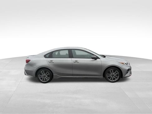 Used 2024 Kia Forte GT-Line image 4