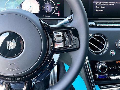 Certified 2025 Rolls-Royce Cullinan AWD/4WD image 17