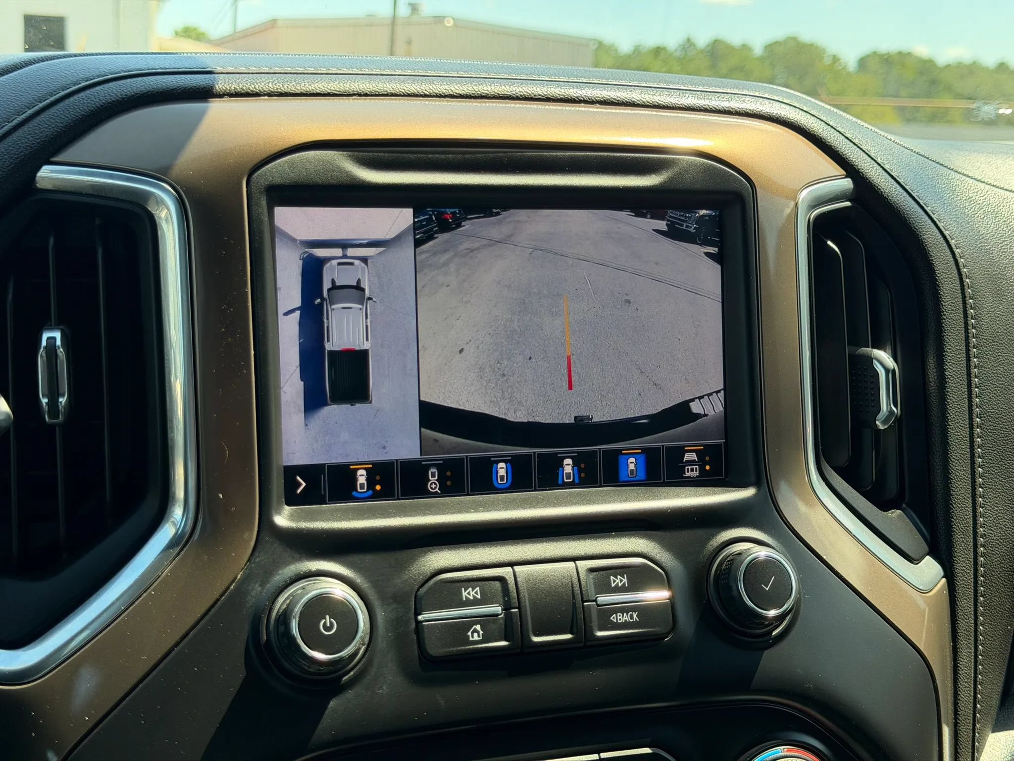Used 2020 Chevrolet Silverado 2500 High Country w/ Z71 Off-Road Package AWD/4WD image 47
