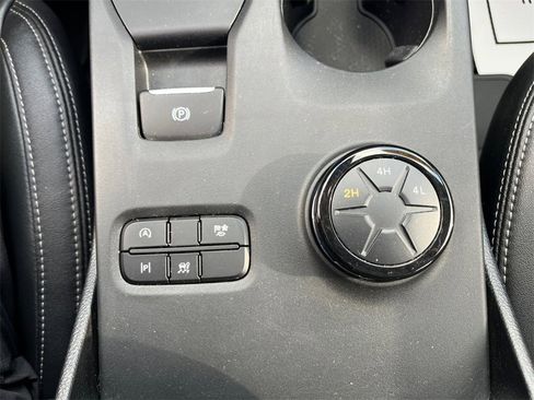 Used 2024 Ford Ranger Lariat w/ Trailer Tow Package image 31