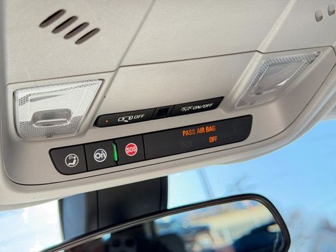 Used 2019 Chevrolet Equinox LS image 62