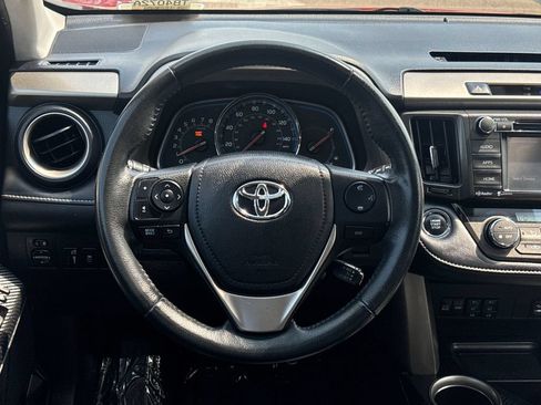 Used 2014 Toyota RAV4 Limited AWD/4WD image 14