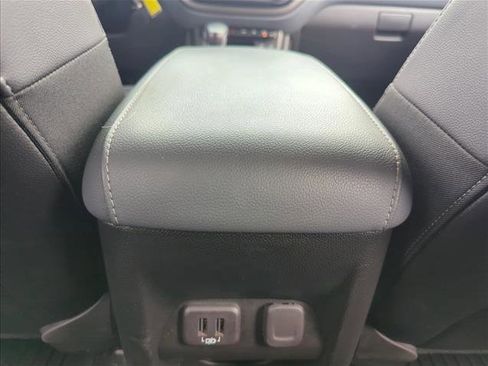 Used 2022 Chevrolet Colorado Z71 image 16