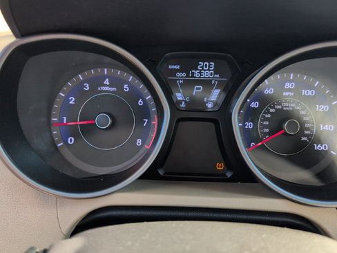 Used 2013 Hyundai Elantra GLS w/ Preferred Pkg FWD image 8