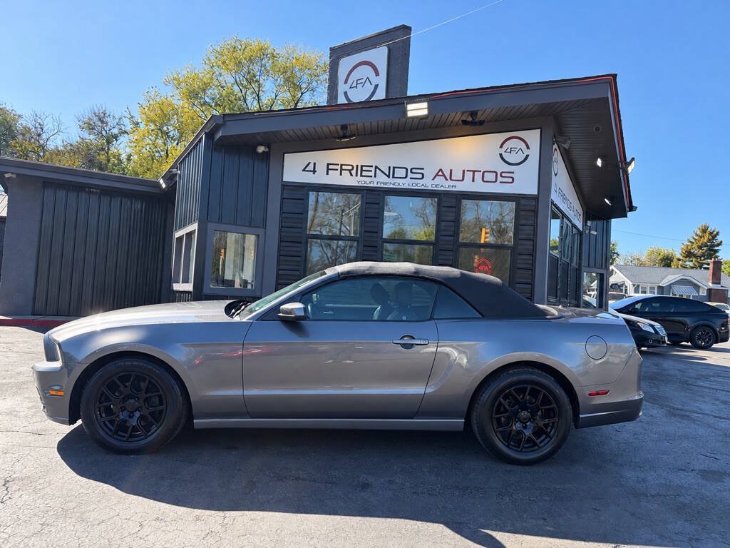 Used 2014 Ford Mustang Premium RWD image 4