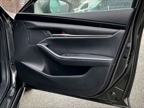 Used 2023 MAZDA MAZDA3 s image 22