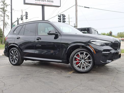 Used 2022 BMW X5 xDrive40i w/ M Sport Package AWD/4WD image 2
