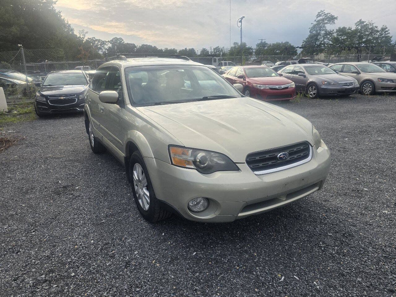 Used 2005 Subaru Outback 2.5i Limited AWD/4WD image 2