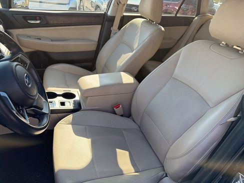 Used 2018 Subaru Outback 2.5i Limited image 9