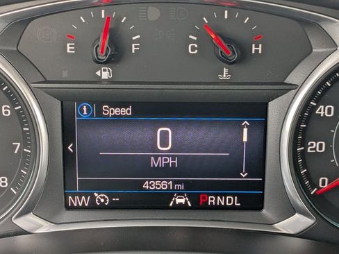 Used 2022 Chevrolet Equinox LT image 10