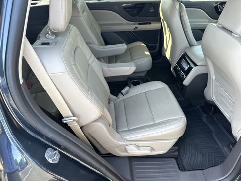 Used 2024 Lincoln Aviator Reserve w/ Elements Package Plus RWD image 16