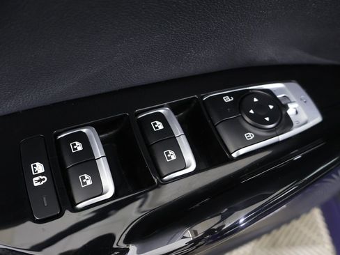 Used 2025 Kia K5 EX image 40