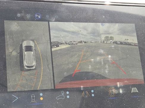 New 2027 Chevrolet Bolt RS w/ Technology Package FWD image 5