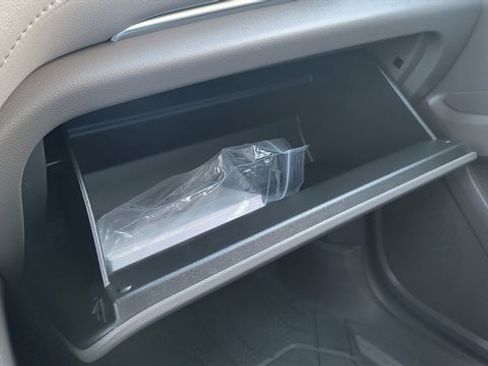 Used 2021 Chevrolet Traverse LT w/ LPO, Blackout Package image 35