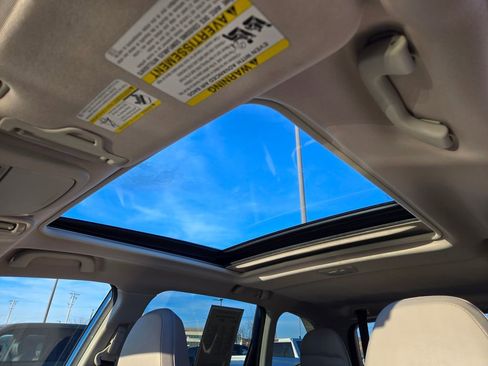 Used 2024 Subaru Forester Limited image 27