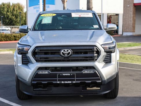 Certified 2025 Toyota Tacoma SR5 image 17