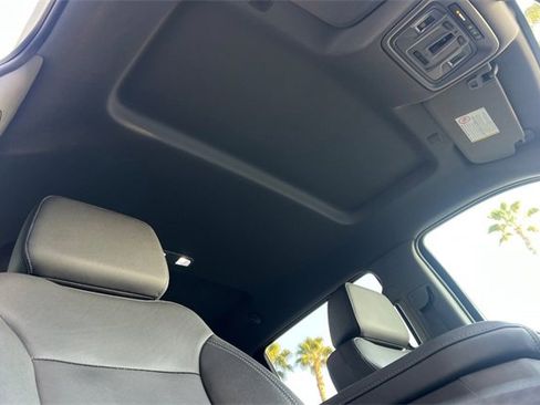 Used 2021 Chevrolet Silverado 2500 LTZ w/ LTZ Premium Package image 20