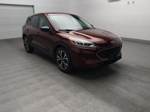 Used 2021 Ford Escape SE w/ SE Sport Appearance Package FWD image 13